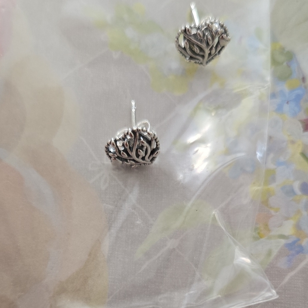 Elegant Silver Leaf Earrings